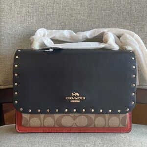 NWT！COACH KLARE CROSSBODY IN SIGNATURE WITH RIVETS BAG（90400）fast shipping